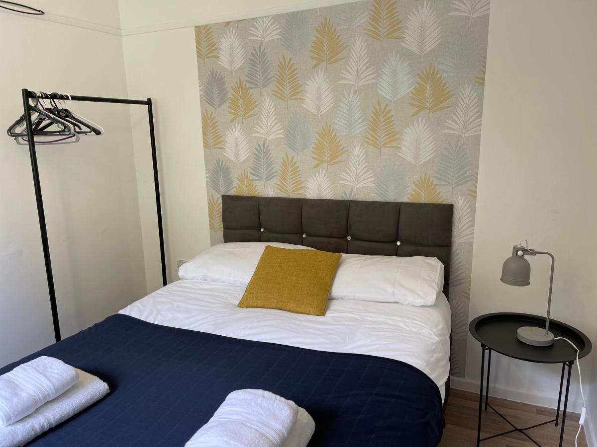 Golden Triangle House Guest house *